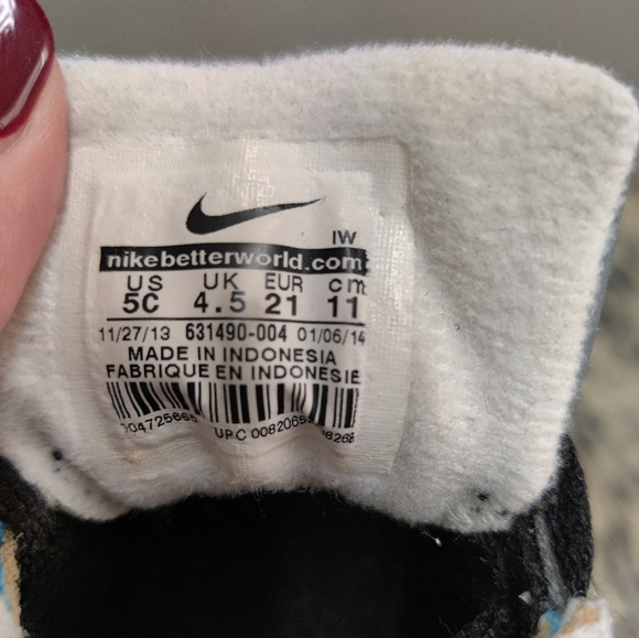 Nike baby tennis shoes size5c - Picture 2 of 4